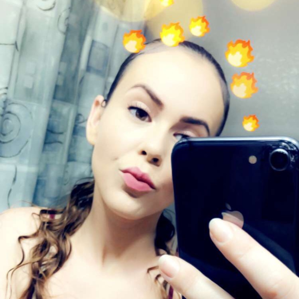 Meet your Posher, Brianna